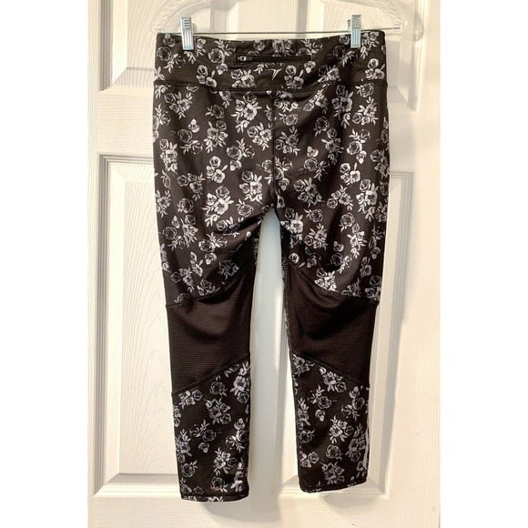 Old Navy Active Go Dry Women's Leggings Ditsy Floral Black Gray Capri Large - Picture 4 of 7